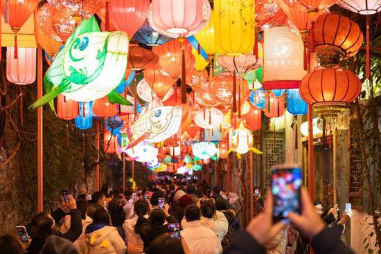 “中国年”升级为“世界年”，春节被列入联合国假日<em>意味着什么</em>...