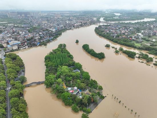 湖南永州：强降雨持续 潇水河水位上涨