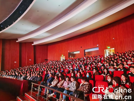 《我要<em>当老师</em>》贵州高校首映式在贵州大学举行