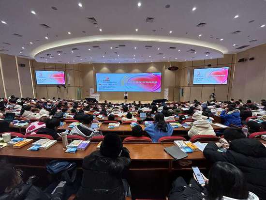 第七届“青春影像”主创分享会在北京化工大学举办