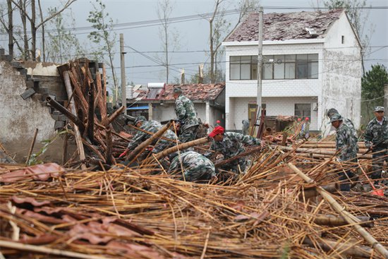 江苏龙卷风受灾地区加紧重建 气象部门将优化预警技术和指标