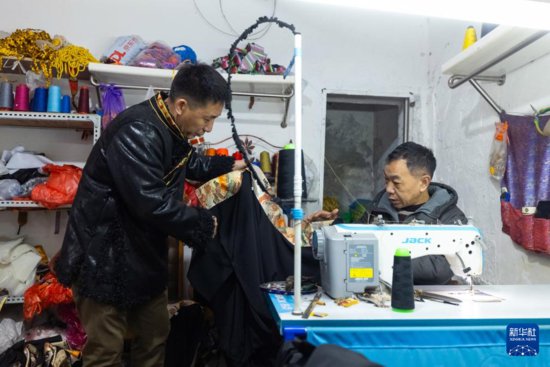 藏族<em>商人</em>尼玛王登的成都生活