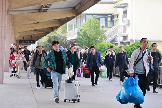 五一出行，国铁郑州局预计发送旅客83万人次