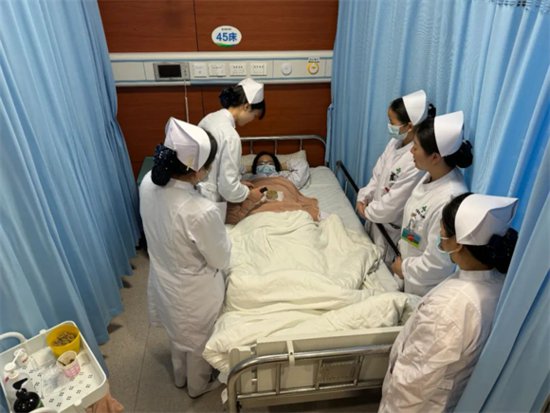 会昌县人民医院中医科开展“假如我是患者”体验活动