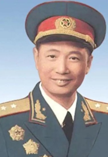 彭雪枫的儿子担任二炮政委，他卸任后，张震的儿子接替了他的...