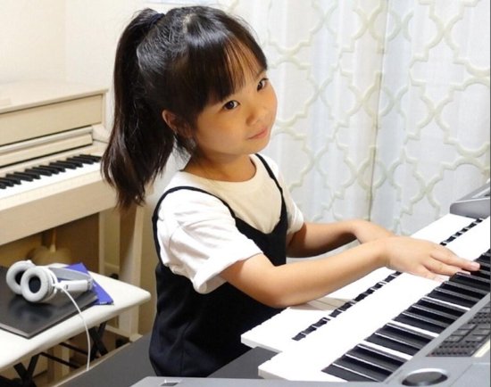 <em>日本</em>7岁天才音乐少女视频火遍网络<em> 播放</em>次数超1亿