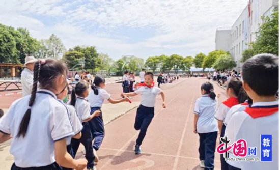 健体砺行，活力成长 成都龙泉驿青龙湖小学举行学生田径运动会