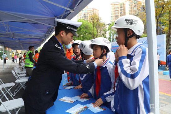 深圳：精细管理、内外合力 护航孩子上学“平安路”