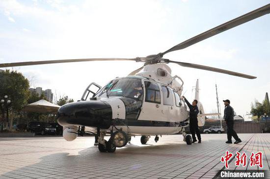 安徽合肥启用警用直升机护航春运返程高峰