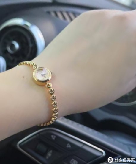 <em>黄金手链</em>还是18K小金表，这么精致的礼物哪个女孩子能拒绝！