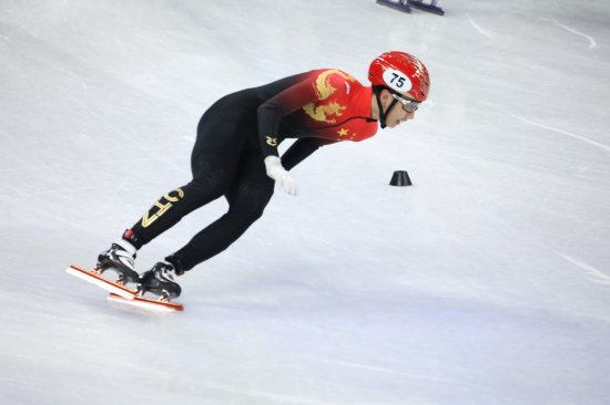 <em>永不放弃</em>！短道速滑男子5000米接力中国队晋级决赛