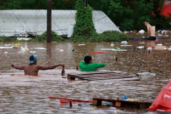 巴西南里奥格兰德州暴雨死亡人数升至39人