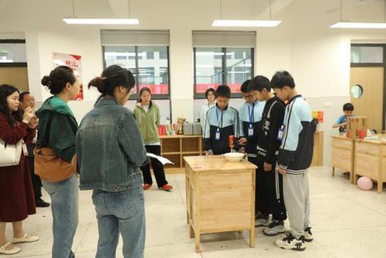 双清区成功举办第二届青少年科技竞赛