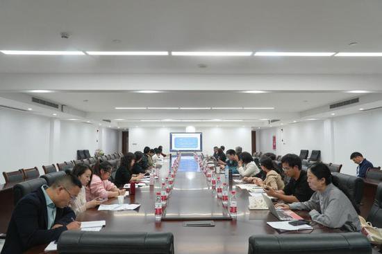全国英语教学专家齐聚重庆市第一实验中学校