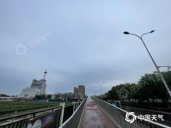 北京今明两天多<em>雷雨</em> 气温连续下滑最高气温仅20℃上下