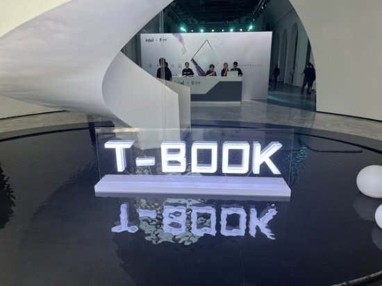 雷神T-BOOK14高能轻薄本发布 科技创新<em>打破视野</em>边界