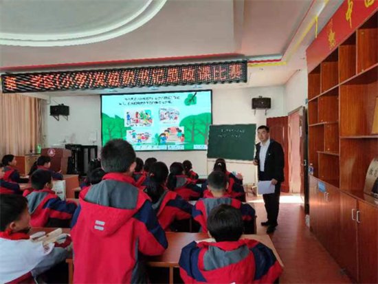 安福县第一学区（小学）开展党组织书记思政课教学比赛