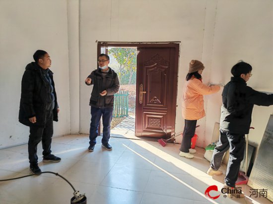 河南省地震局专家组来西平县开展地震台基础设施升级改造现场...