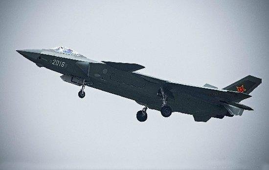 中国四代机领先日本至少十年 歼20或明年批量装备