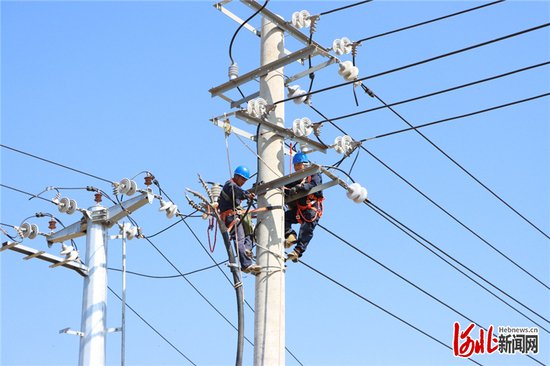 国网石家庄供电公司完成17个“电靓和美乡村”样板建设