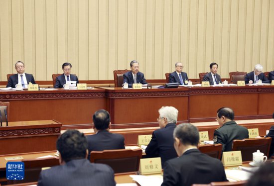 十四届全国人大常委会第八次会议在京举行 审议全国人大常委会...