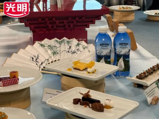 光明乳业助力烹饪巅峰之战：中国上海队斩获IKA唯独团队金牌