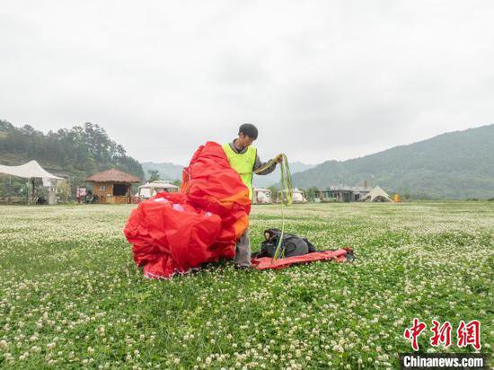探访贵州高校滑翔伞实践<em>课程</em>