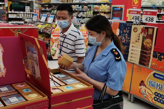 武汉江夏：市场监管局严把节日食品安全关