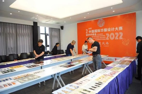 写在决赛之际：中国国际华服设计大赛背后的人与事