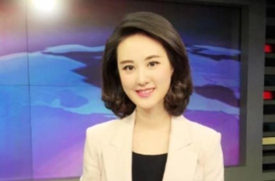 她是央视主持人，也曾是<em>重庆</em>“最美”高考状元，今39岁依然单身