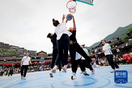 贵州举办第一届“姑妈”<em>篮球</em>邀请赛
