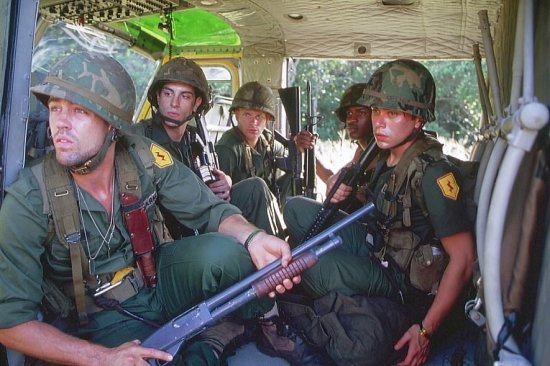 越南2.0版“地道战”：催生美军“地鼠”部队：平均身高170