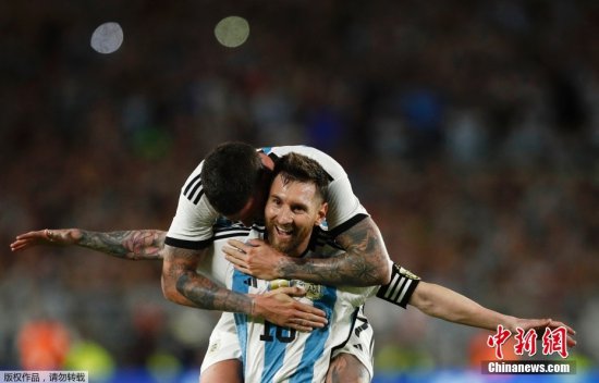 阿根廷三星球衣首秀击败巴拿马队 梅西打入生涯第<em>800</em>球