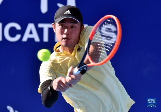 香港国际网球挑战赛：吴易昺不敌胡尔卡奇
