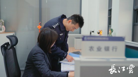 武汉警方掀起“反诈风暴” 1200余人落网！
