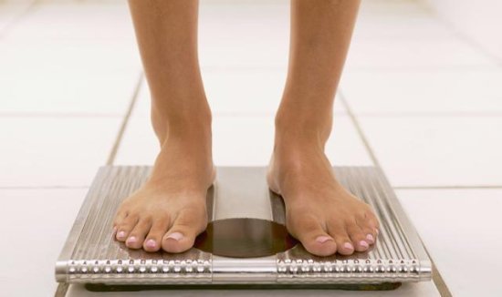 <em>女生多少</em>斤才算胖？这几个算法，测测你的体重超标没