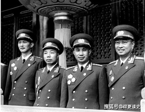 东北边防军，<em>为什么</em>粟裕为司令员，肖劲光和肖华做副手？