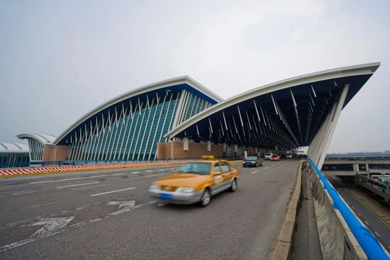 浦东机场禁止网约车，是对市场需求<em>不合法</em>、不合理的掠夺