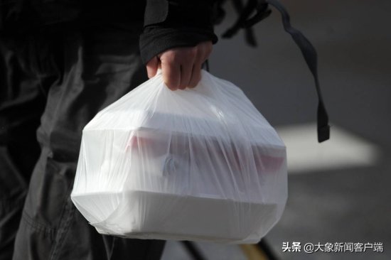 河南城市生活垃圾分类出新规，下月<em>起</em>禁用塑料袋、 商家不再提供...