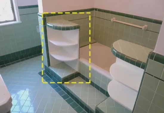 <em>浴室装修</em>这样<em>设计</em>，浴缸两头砌上置物台，实用又方便