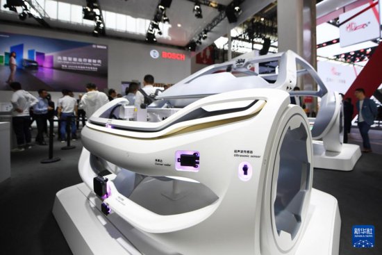 新华全媒+丨北京车展：智能化成新能源汽车新亮点