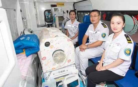 上海私人<em>公司</em>跨省救护车<em>怎么联系</em>长途送病人