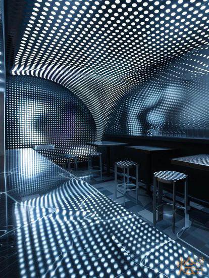ImageTitle维克托·瓦萨雷里：确定不来欧普艺术风的酒吧看看吗？