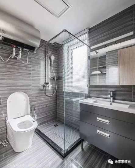 <em>卫生间装修</em>，用玻璃隔出独立淋浴间，<em>干湿分离</em>这样做最省心！