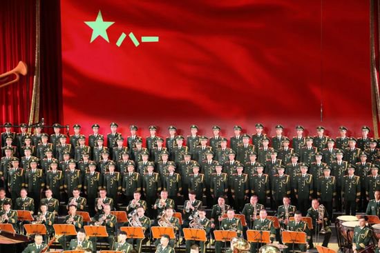 <em>武警部队</em>成功举办庆祝<em>中华人民共和国</em>成立74周年交响合唱音乐会