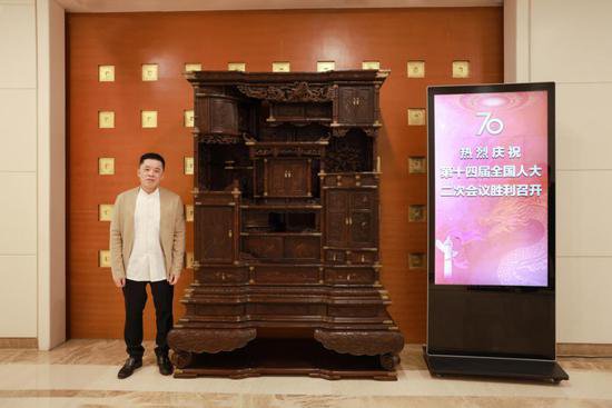 展示中国传统文化魅力 闽籍艺术家《龙》系列作品亮相