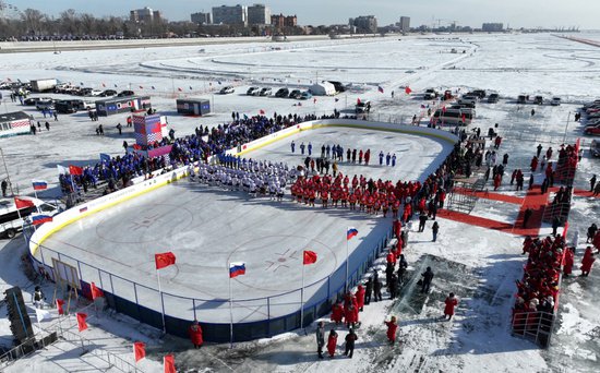 中俄界江<em>黑龙江</em>国际冬季体育比赛开幕