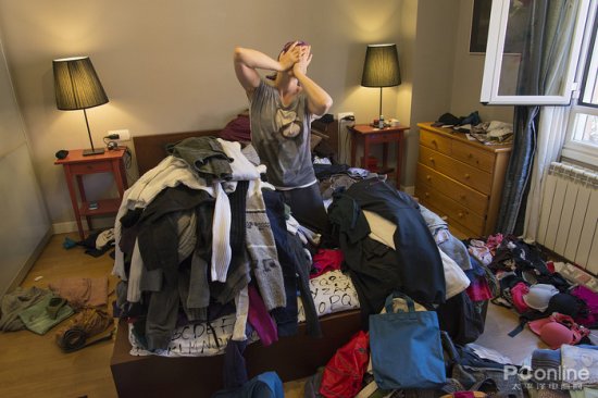 换季衣物堆积成山<em> 如何拥有一个</em>整洁的衣柜？