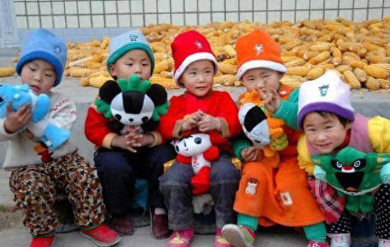 中国首例五胞胎长大了，如今年满21岁，曝光后现状令众人唏嘘！