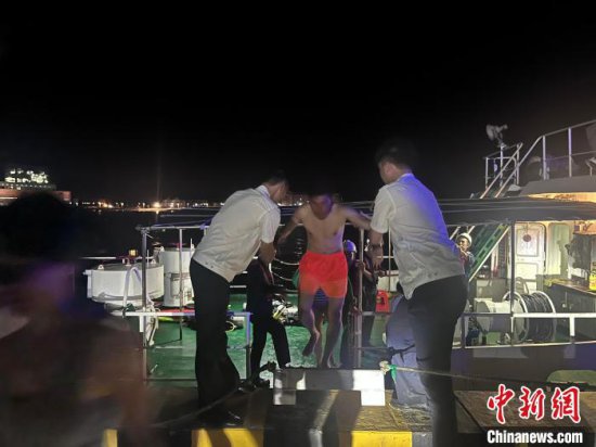 惠州海域5名潜水人员失联12小时后<em>全部获救</em>